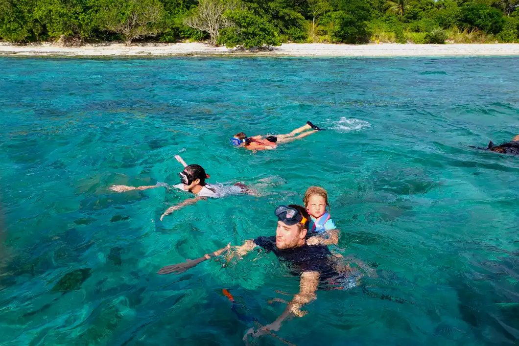 Lakbay Palawan Sibaltan Binulbulan Snorkelling