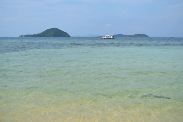 The swift expedition stops at two to three islands on the way to El Nido or Coron